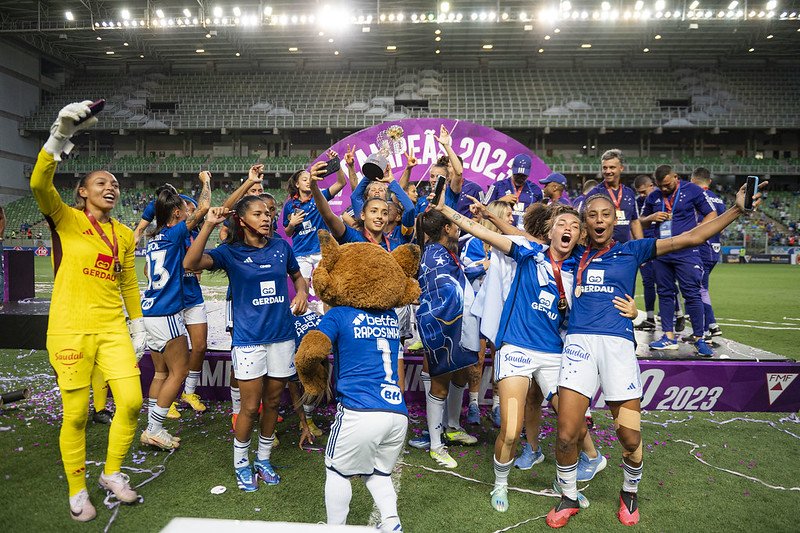 Cruzeiro conquistou o Mineiro Feminino ao vencer o Atlético por 1 a 0 (foto: Staff Images Woman / Cruzeiro)