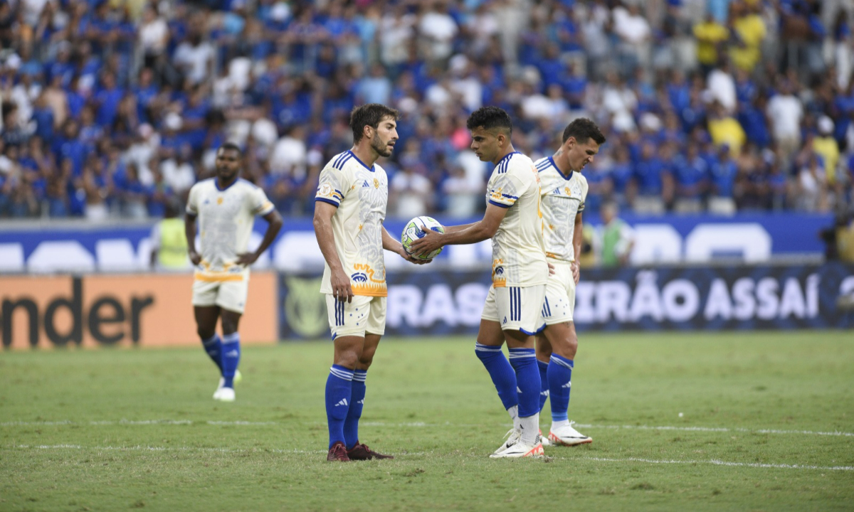 Cruzeiro se prepara para sequência de cinco jogos em Belo Horizonte