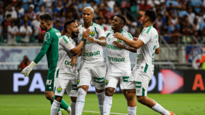 Deyverson comemorando gol (foto: Divulgação Cuiabá)