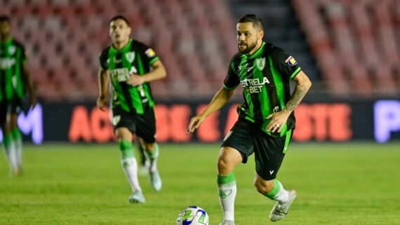 Felipe Azevedo, atacante do América (foto: Mourão Panda/América)