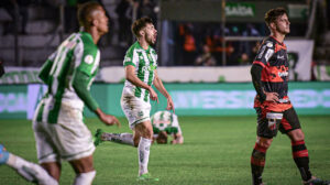 Gabriel Taliari marcou os dois gols da vitória do Juventude - Crédito: 