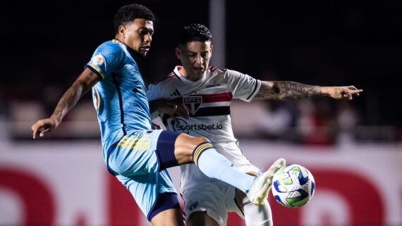 Cruzeiro e São Paulo em campo (foto: Staff Images / Cruzeiro)