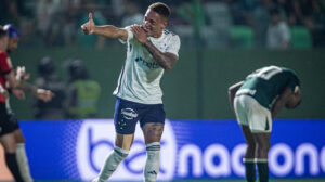 Robert marcou o gol da vitória do Cruzeiro sobre o Goiás - Crédito: 