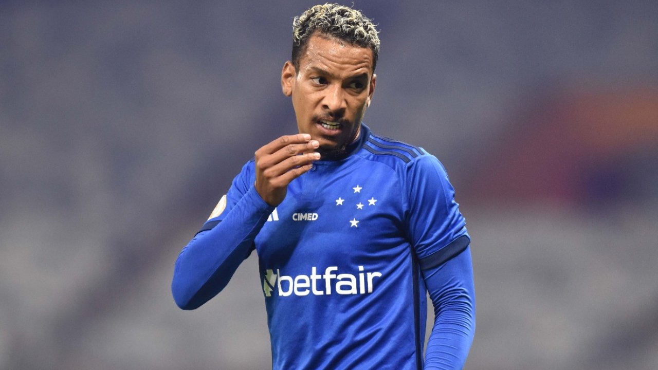 Matheus Pereira em campo pelo Cruzeiro (foto: Ramon Lisboa/EM/D.A.Press)