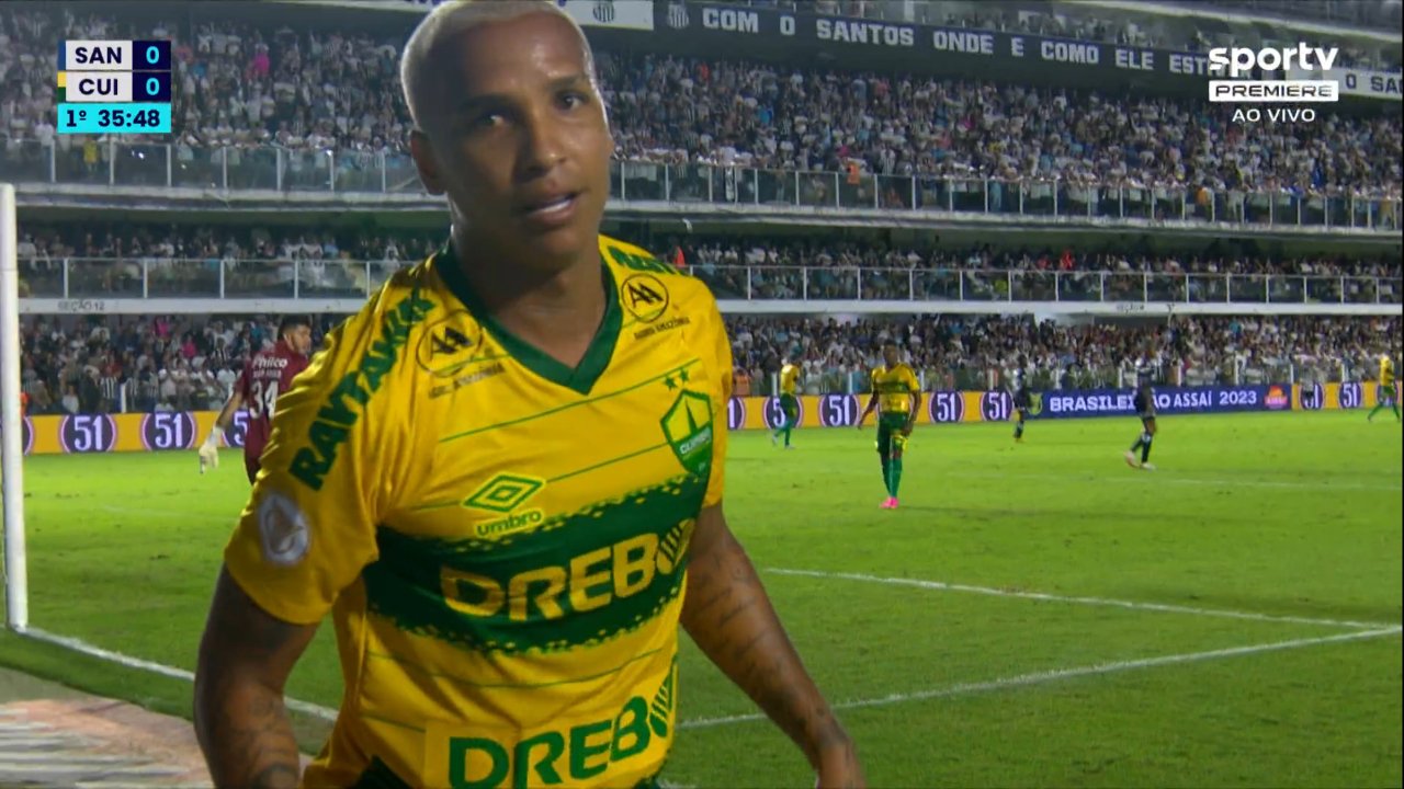 Deyverson beijou a câmera durante Santos e Cuiabá - (foto: Reprodução SporTV)
