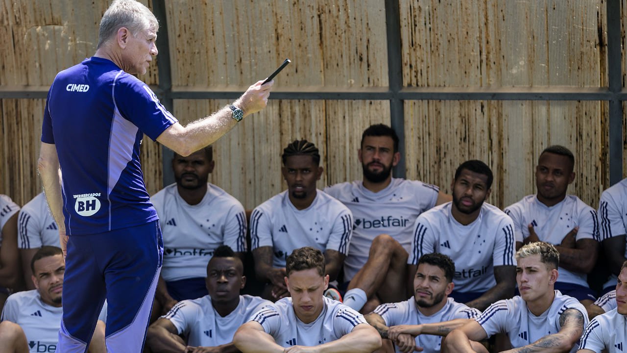 Autuori em treinamento do Cruzeiro (foto: Gustavo Aleixo/Cruzeiro)