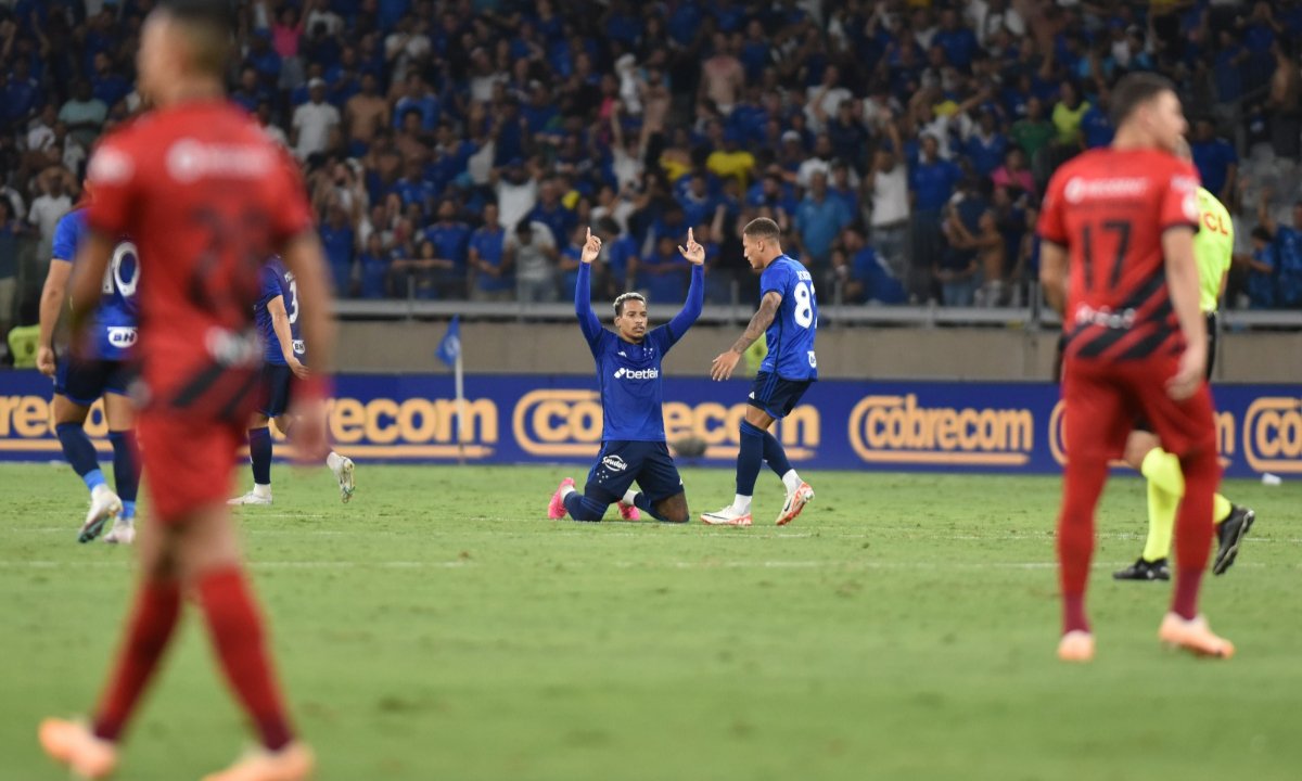 Matheus Pereira fez o gol do Cruzeiro (foto: Ramon Lisboa/EM/D.A.Press)