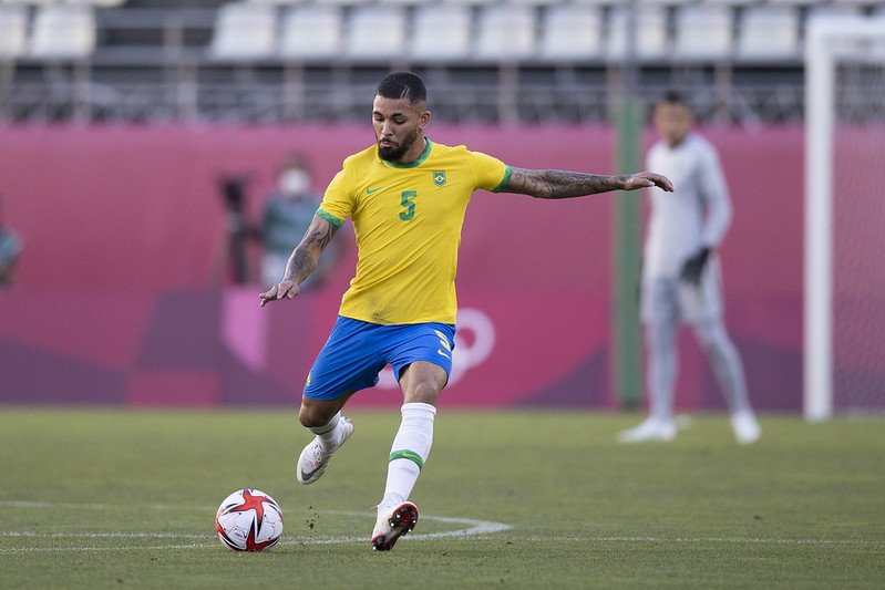 Douglas Luiz em ação pela Seleção Brasileira Olímpica (foto: Staff Images/CBF)