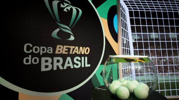 Potes de sorteio da Copa do Brasil (foto: Thais Magalhães/CBF)