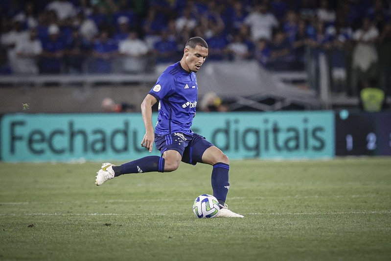 Neris, zagueiro do Cruzeiro (foto: Staff Images/Cruzeiro)