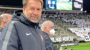 Augusto Melo substituirá Duilio Monteiro Alves no Corinthians - Crédito: 