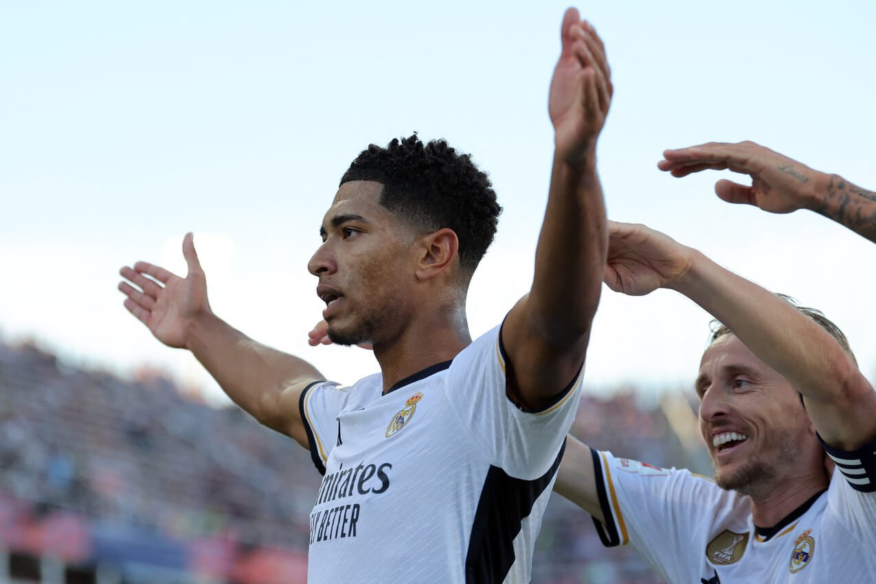 Bellingham festeja gol pelo Real Madrid (foto: Lluis Gene/AFP )