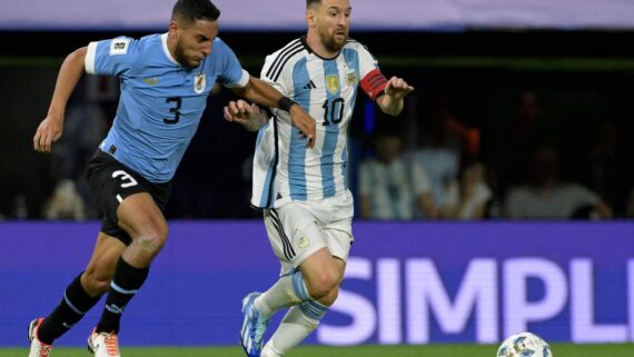 Messi (foto: Juan Mabromata/AFP via Getty Images)