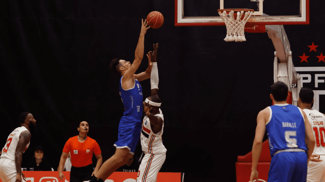 São Paulo vence o Cerrado Basquete e assume a liderança do NBB