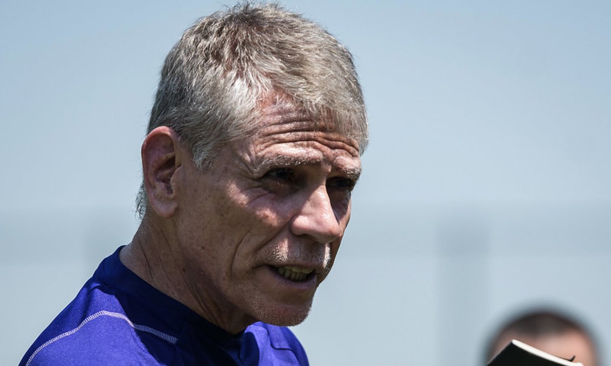 Paulo Autuori durante treino (foto: Gustavo Aleixo/Cruzeiro)