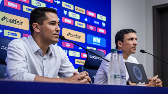 Pedro Martins e Zé Ricardo em coletiva de apresentação (foto: Gustavo Aleixo/Cruzeiro)