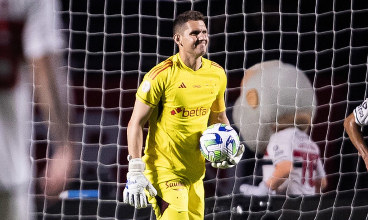 Rafael Cabral em jogo do Cruzeiro (foto: Staff Images/Cruzeiro)