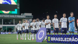 Cruzeiro venceu o Goiás por 1 a 0, na Serrinha, pela  35ª rodada do Campeonato Brasileiro - Crédito: 