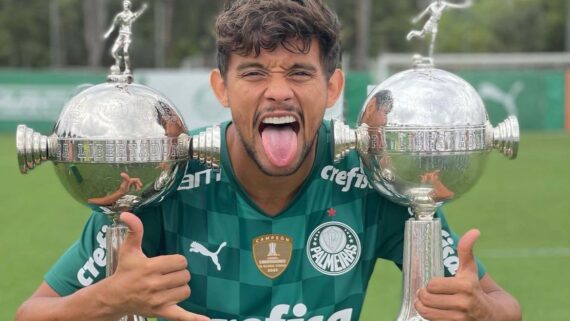 Gustavo Scarpa brilhou no futebol brasileiro com as camisas de Fluminense e Palmeiras (foto: Reprodução/Instagram/Gustavo Scarpa)