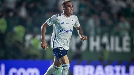 Robert fez o gol da vitória do Cruzeiro aos 50 minutos do segundo tempo (foto: Staff Images/Cruzeiro)