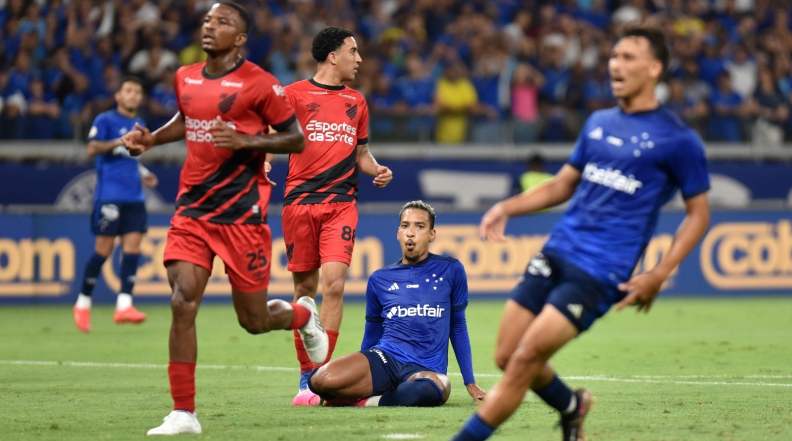 Empate em Cruzeiro x Athletico-PR define último classificado do Brasil à  Libertadores > No Ataque