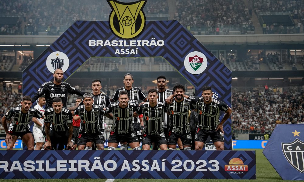 Jogadores do Atlético em jogo contra o Fluminense na Arena MRV (foto: Pedro Souza/Atlético)