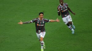 Cano e Arias comemoram primeiro gol da final da Libertadores - Crédito: 