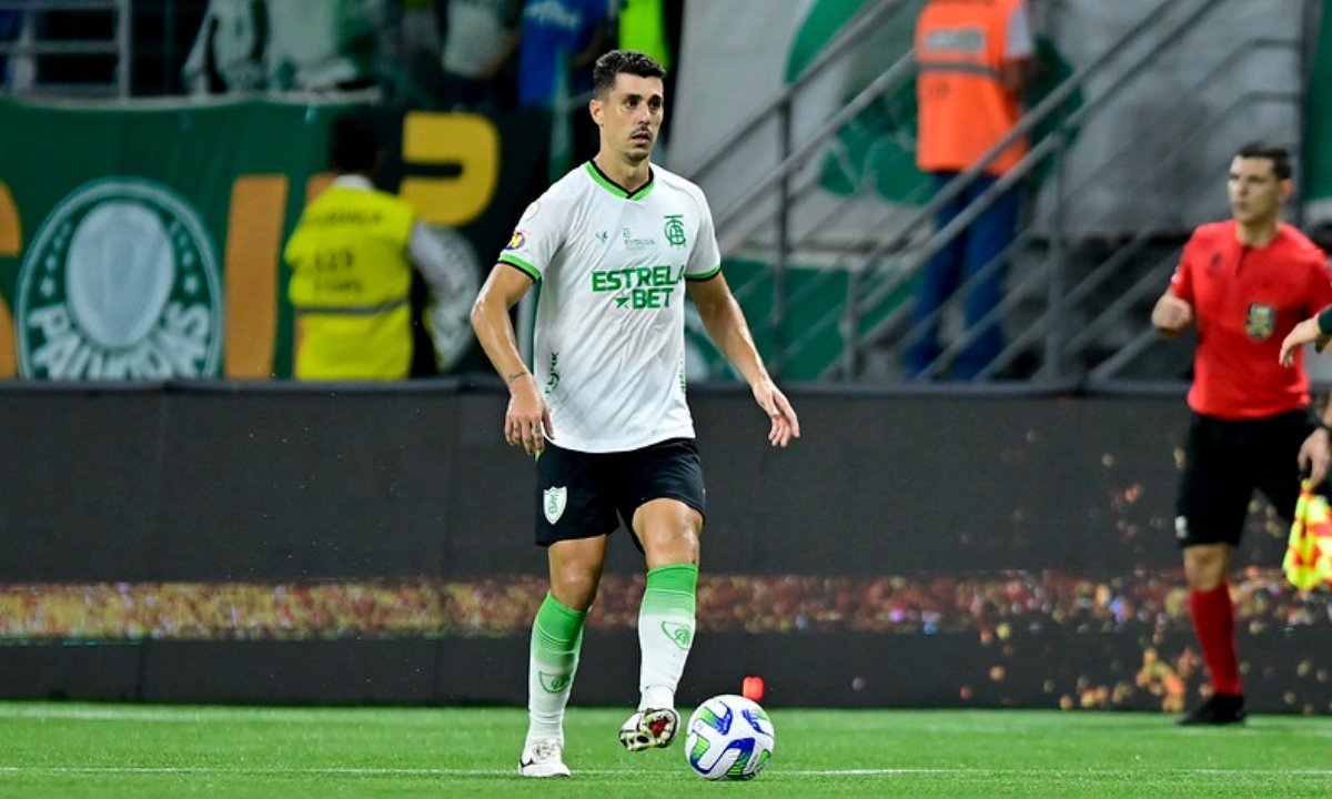 Danilo Avelar em jogo entre Palmeiras e América (foto: Mourão Panda/América)