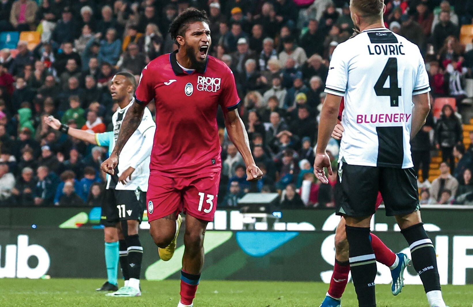 Éderson comemora gol da Atalanta (foto: Divulgação/Atalanta)