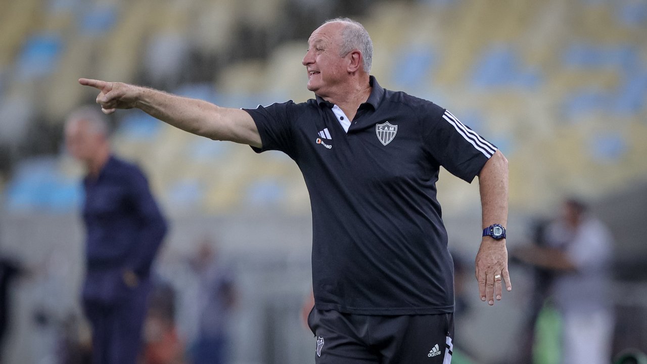 Felipão comandou goleada do Atlético sobre o Flamengo no Maracanã (foto: Pedro Souza/Atlético)
