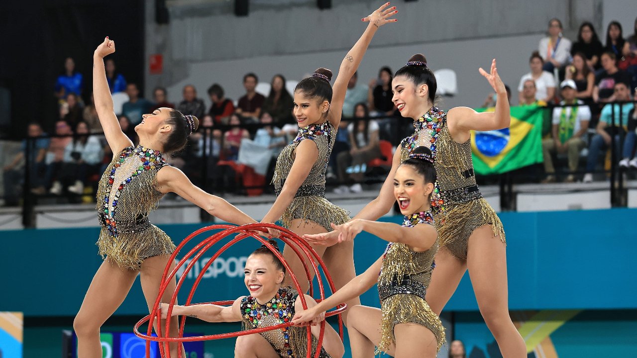 Equipe de ginástica rítmica do Brasil (foto: Divulgação/CBG)
