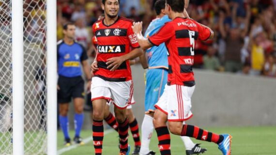 Clube Da Série D Acerta Com Atacante Ex-Flamengo Para 2024