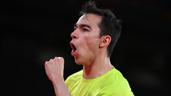 Hugo Calderano, mesa-tenista brasileiro (foto: JUNG YEON-JE/AFP)