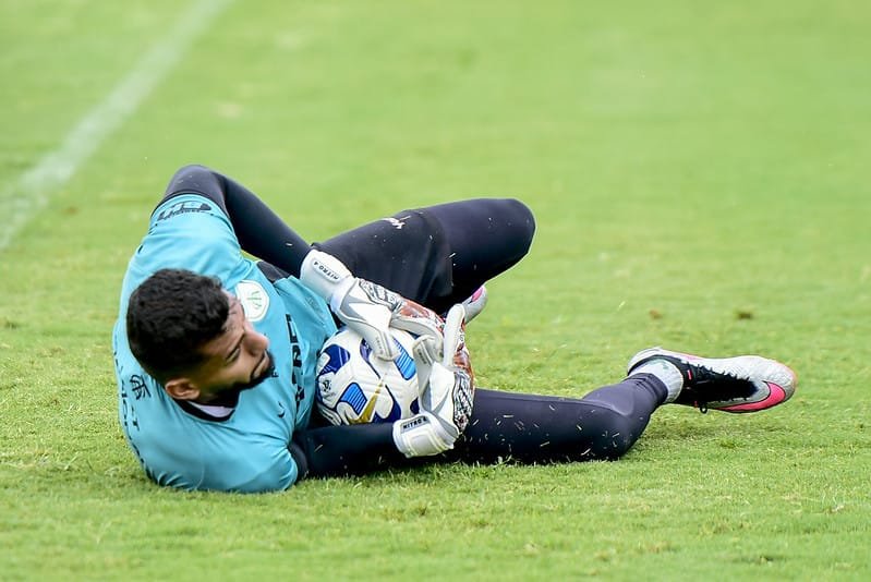 Jori, goleiro do América em treino (foto: Mourão Panda/América)
