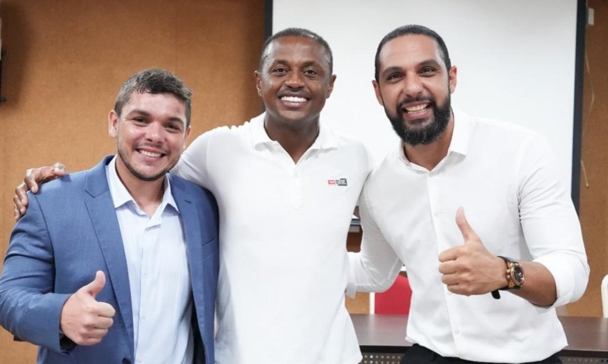 Léo Silva no Moto Club (foto: Reprodução)