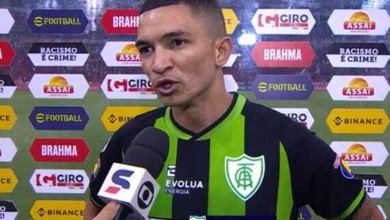 Lateral-esquerdo Marlon em entrevista após o jogo contra o Internacional (foto: Reprodução / Premiere)