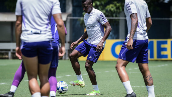 Helibelton Palacios em treino (foto: Gustavo Aleixo/Cruzeiro)