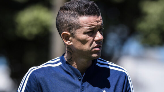 D'Alessandro era coordenador de futebol do Cruzeiro (foto: Gustavo Aleixo/Cruzeiro)
