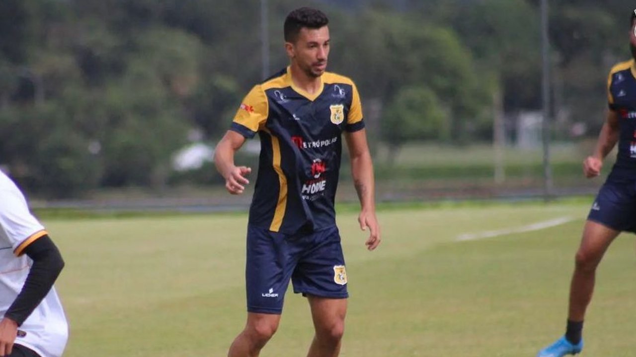 Renan Oliveira, ex-Atlético, pelo Brasiliense (foto: Reprodução Instagram)