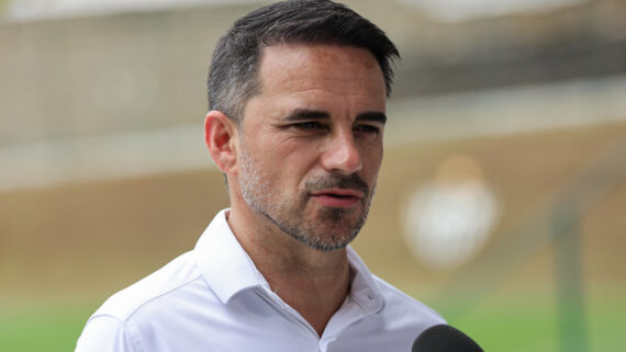 Rodrigo Caetano durante entrevista no Atlético (foto: Pedro Souza/Atlético)