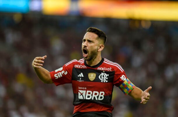 Everton Ribeiro no Flamengo (foto: Marcelo Cortes/CRF)