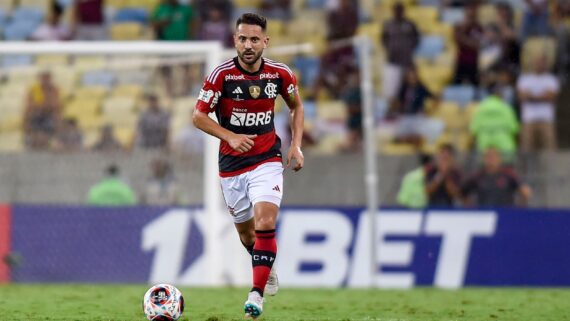 Everton Ribeiro, meio-campista do Flamengo (foto: Marcelo Cortes/Flamengo)