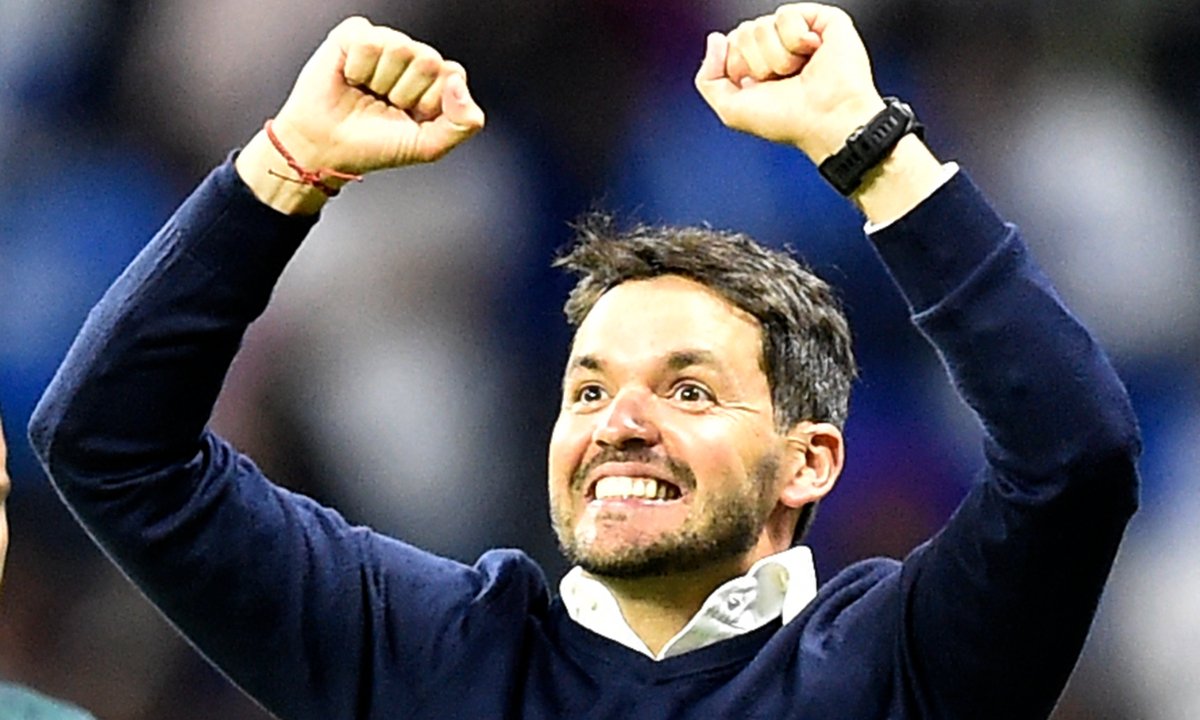 Nicolás Larcamón, ex-técnico do León (foto: CLAUDIO CRUZ/AFP)