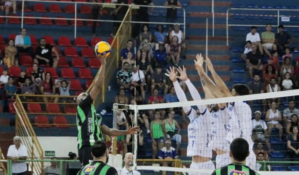 Joinville x Guarulhos pela Superliga Masculina de Vôlei: onde assistir ao  vivo, vôlei