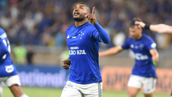 Nikão comemorando gol contra o Palmeiras (foto: Ramon Lisboa/EM/D.A.Press)