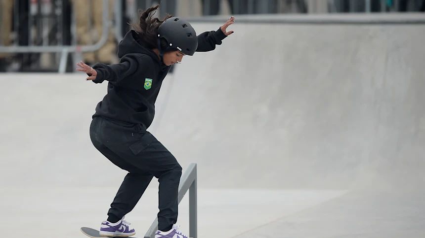 Rayssa Leal é prata na final do Mundial de Skate Street 2023 em Tóquio