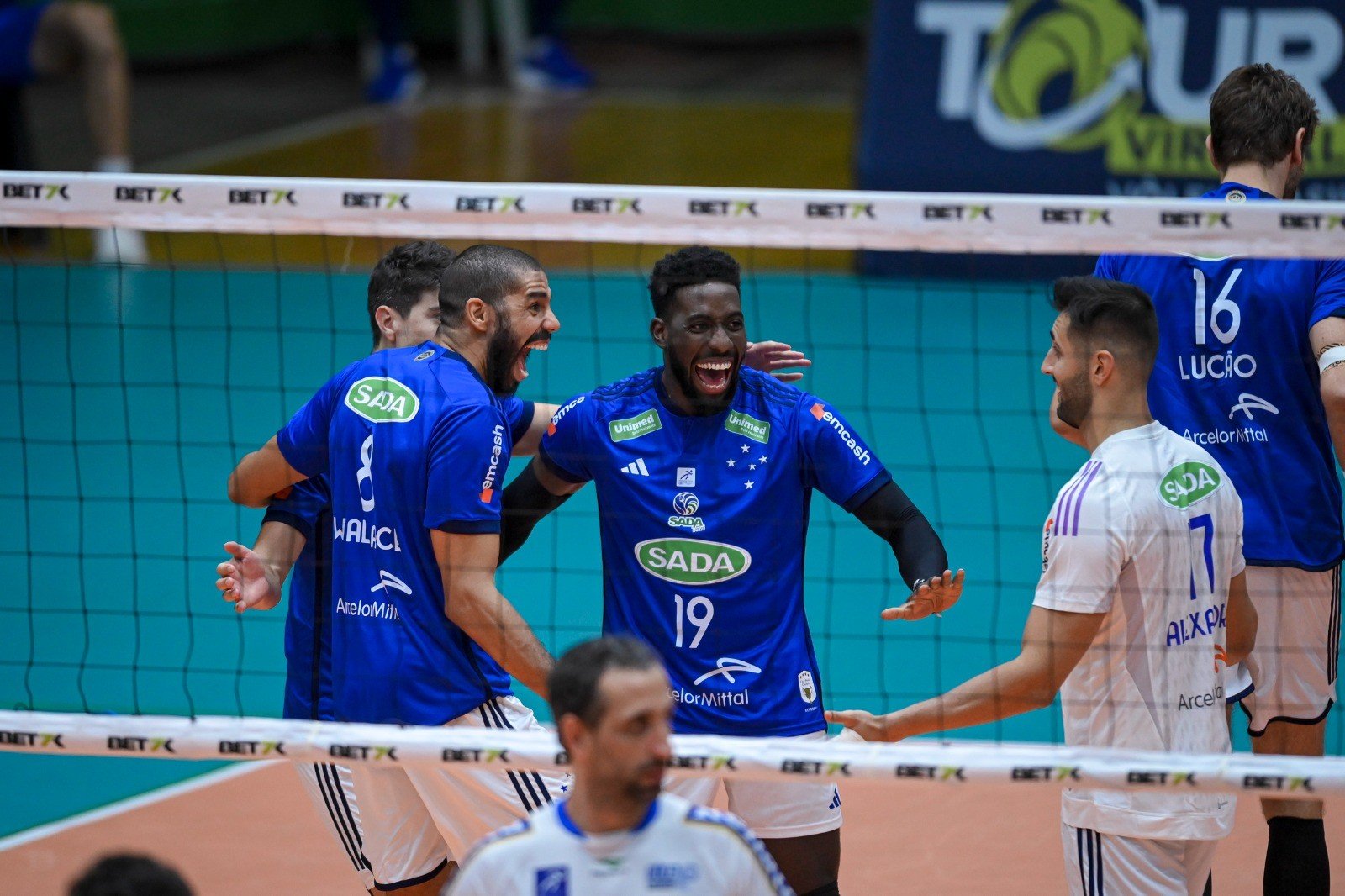 Cruzeiro em quadra pela Superliga Masculina de Vôlei (foto: Agêndia i7/Cruzeiro/Divulgação)