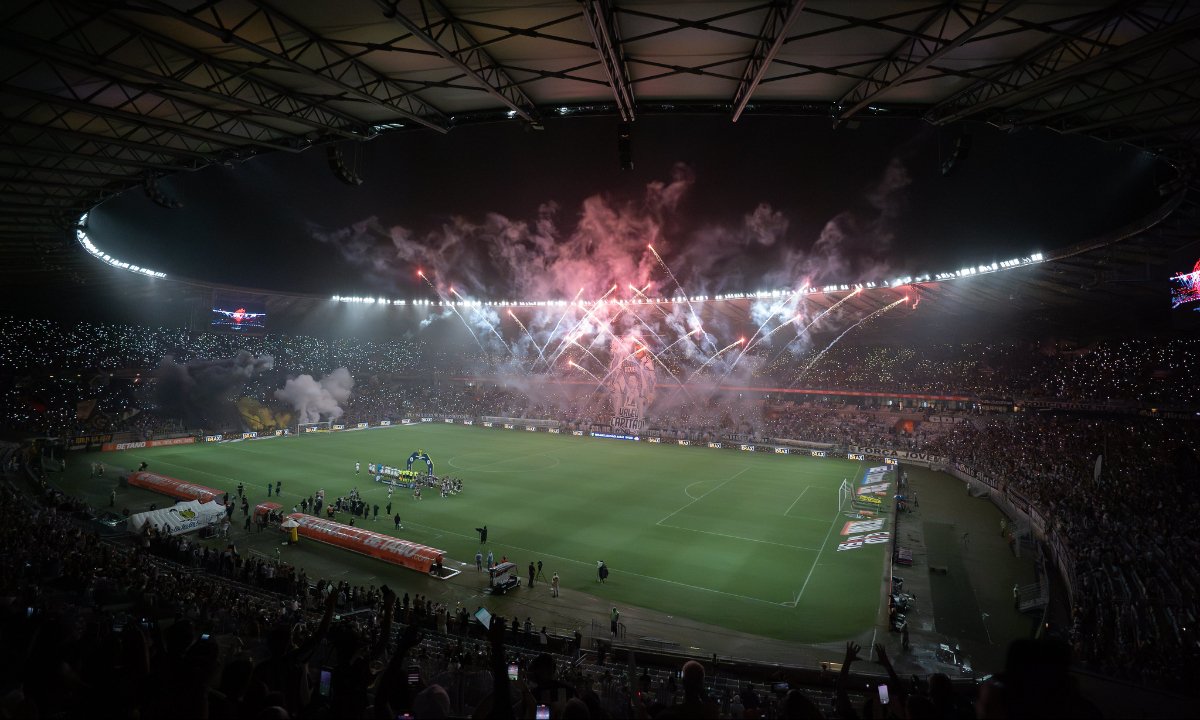 Torcida do Atlético durante jogo contra o São Paulo no Mineirão (foto: Daniela Veiga / Atlético)