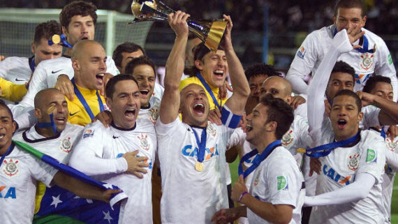 Corinthians comemorando o título mundial em 2012 (foto: Daniel Augusto Jr./Agência Corinthians)