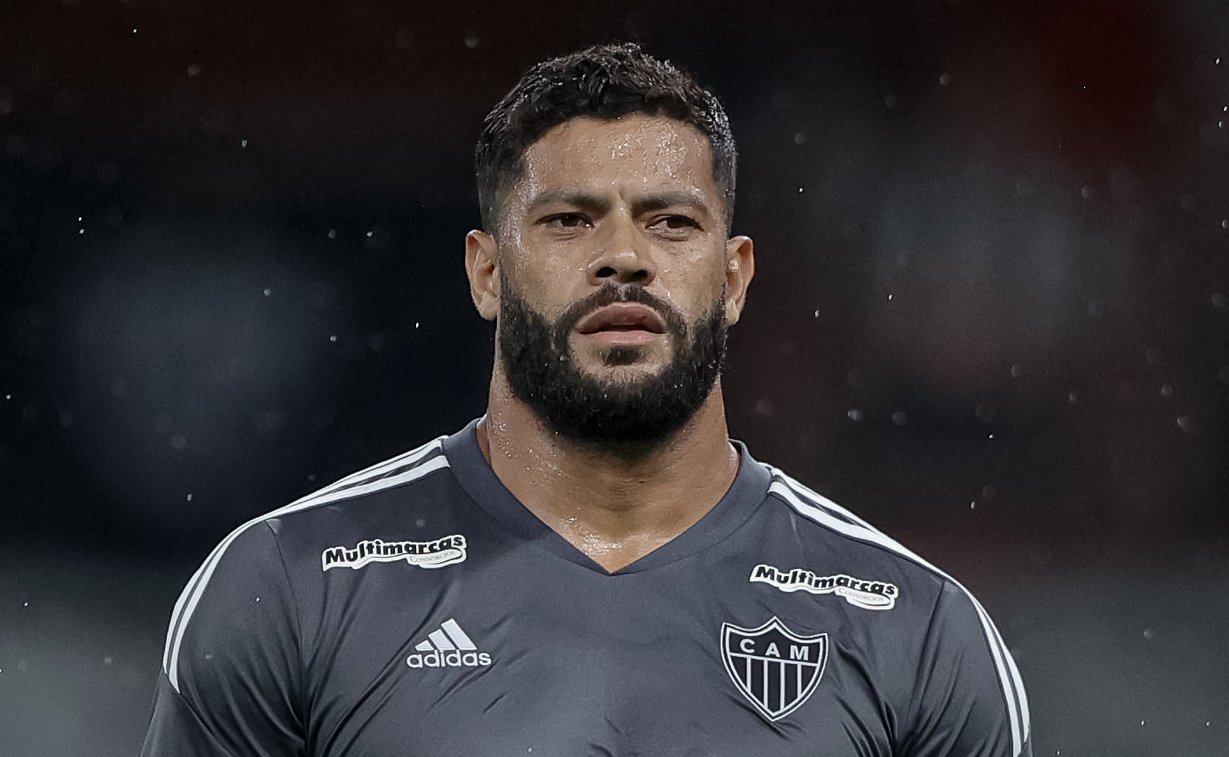 Hulk antes da partida entre Atlético e São Paulo pelo Campeonato Brasileiro (2/12) (foto: Pedro Souza/Atlético)